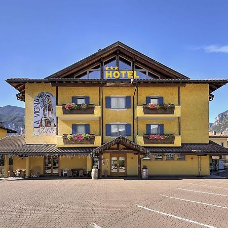 Hotel Garni La Vigna - Adult Friendly Сан-Микеле-аль-Адидже Экстерьер фото