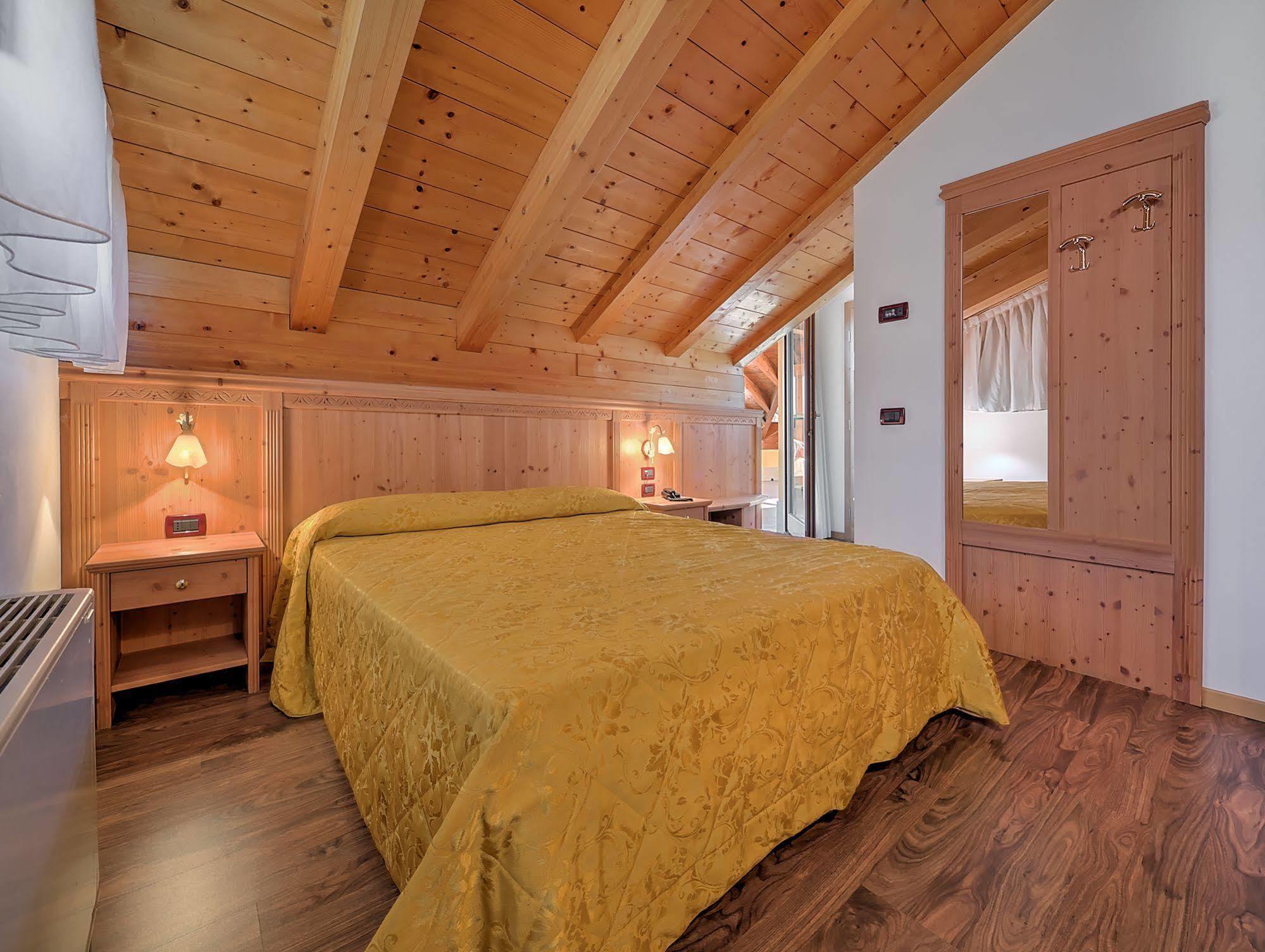 Hotel Garni La Vigna - Adult Friendly Сан-Микеле-аль-Адидже Экстерьер фото