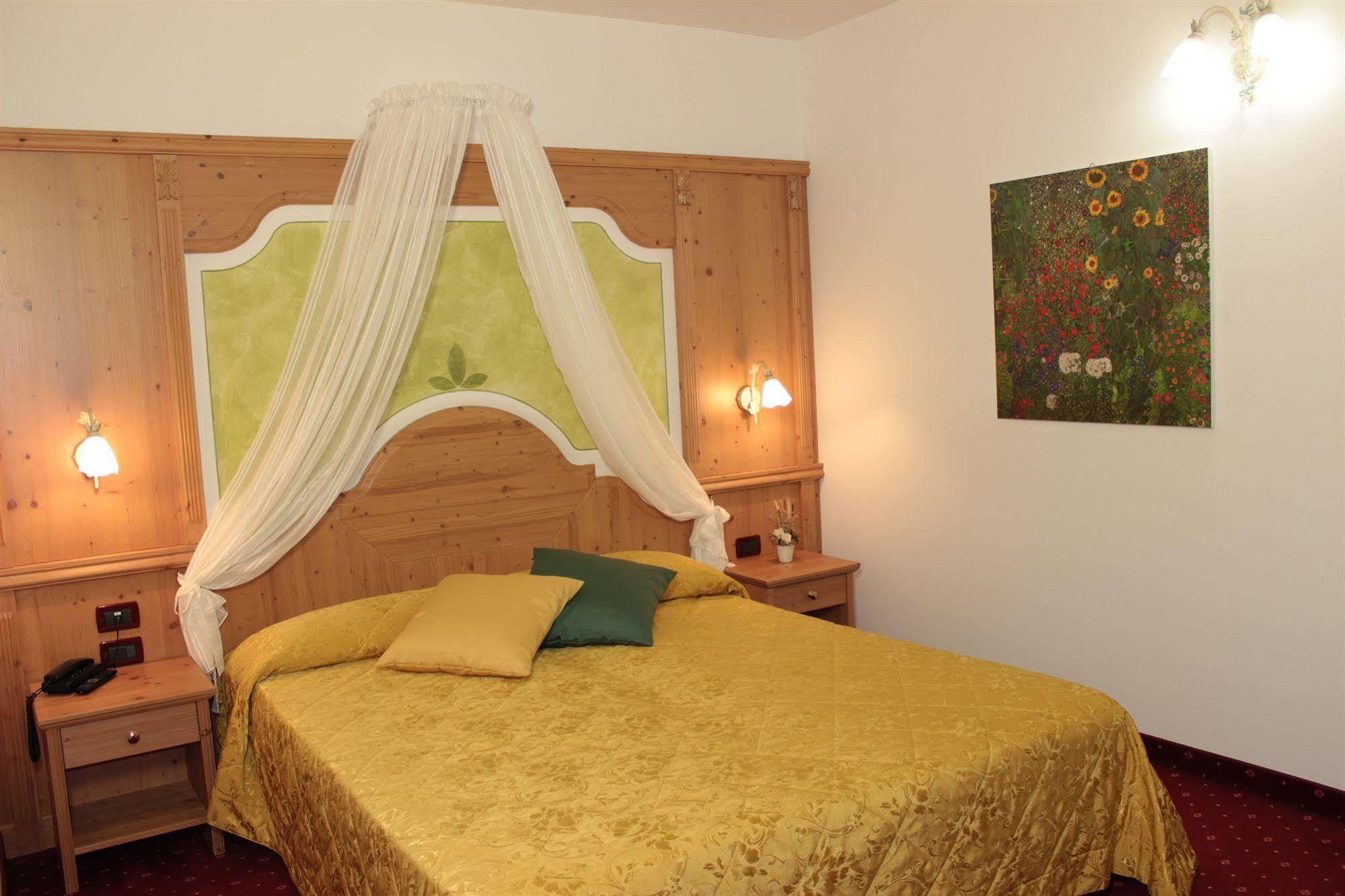 Hotel Garni La Vigna - Adult Friendly Сан-Микеле-аль-Адидже Экстерьер фото